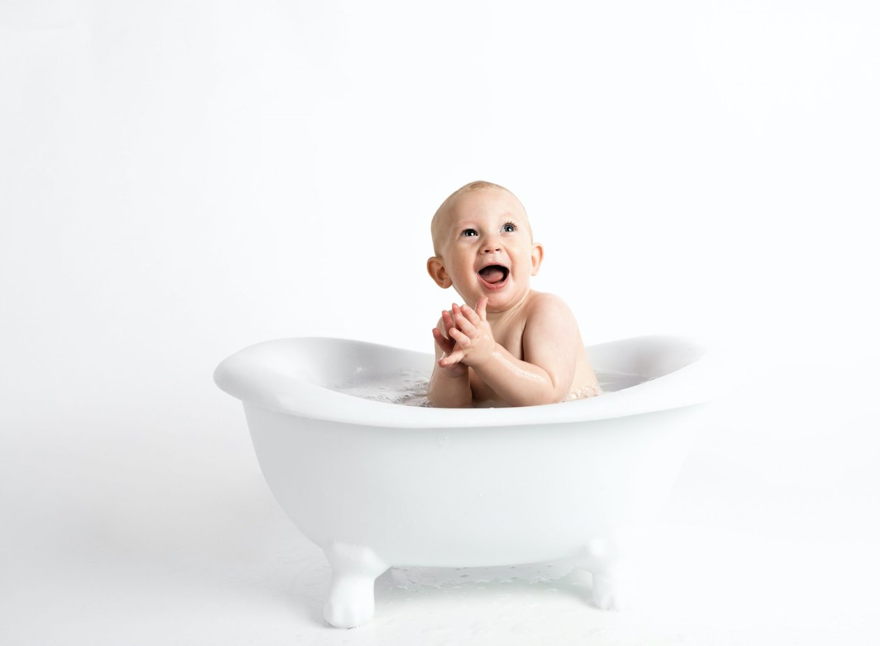 What products should I use to bathe my baby?