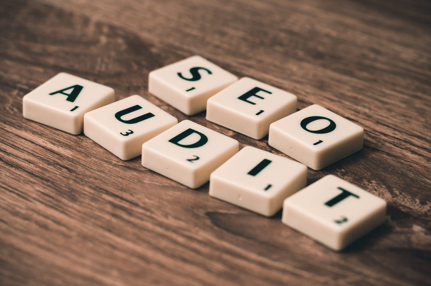 Moms working online. Why does your site need an SEO audit?