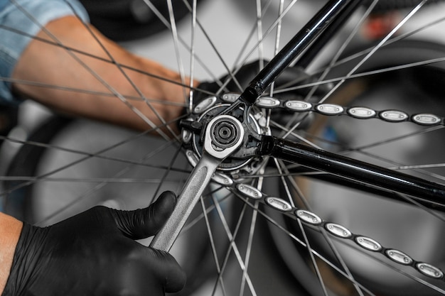 Enhancing Your Cycling Performance with Customizable Cranksets